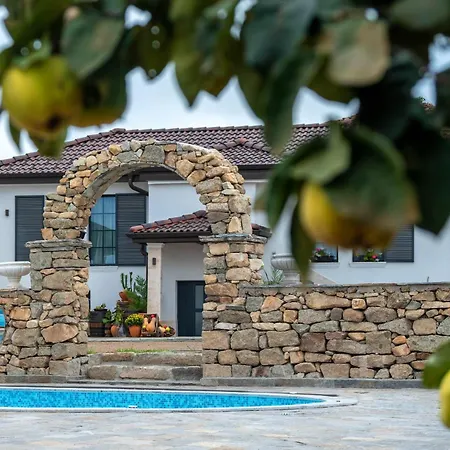 Casa La Tinozza היסריה